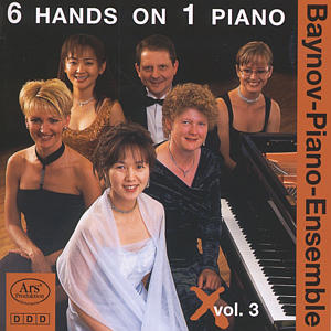 6 HANDS ON PIANO